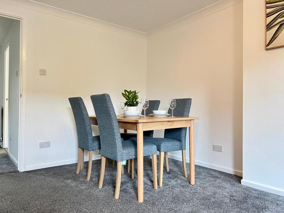 Modern 2 Bed Townhouse Just Outside City Walls With Free Private Parking York Bagian luar foto